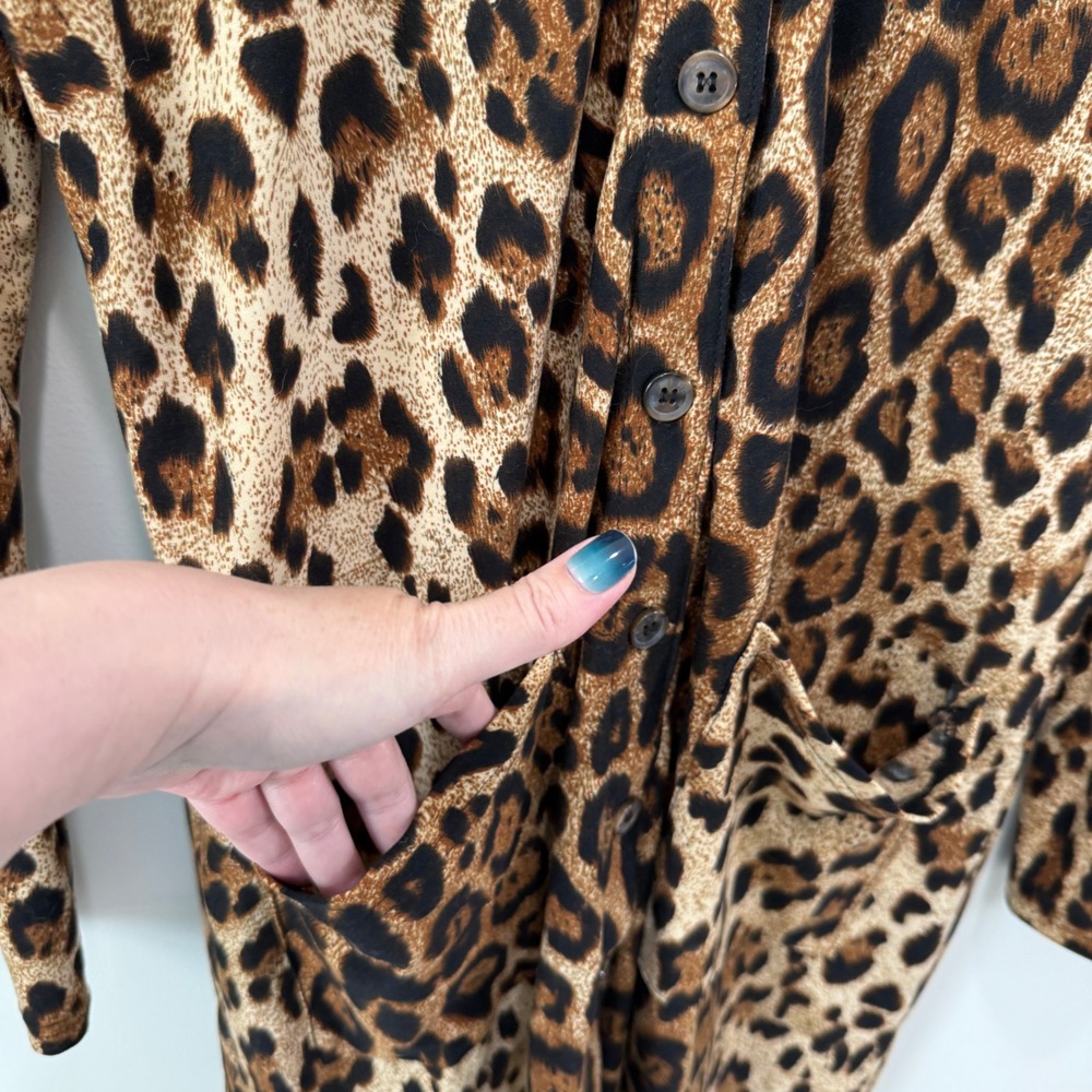 Leopard Print Longline Slinky Knit Cardigan Sz L Button Front Pockets VNeck Boho - Picture 4 of 8